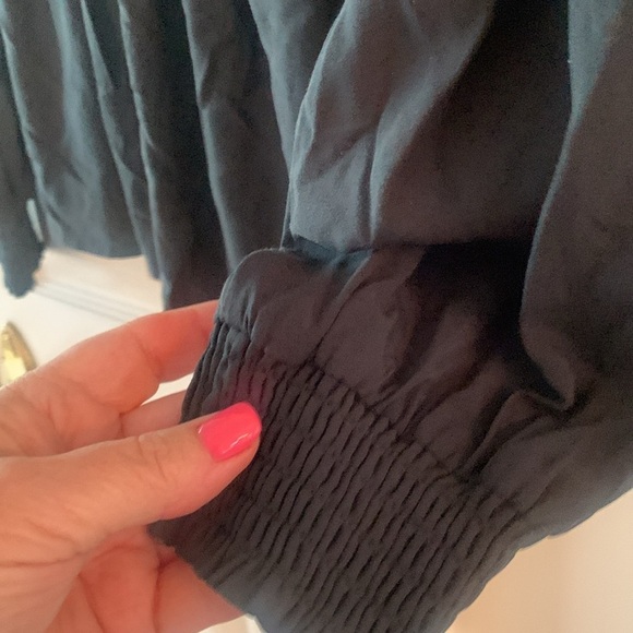 NWT Serra by Joie Premium Boutique Vintage Smocked Blouse Black Small - Picture 10 of 10